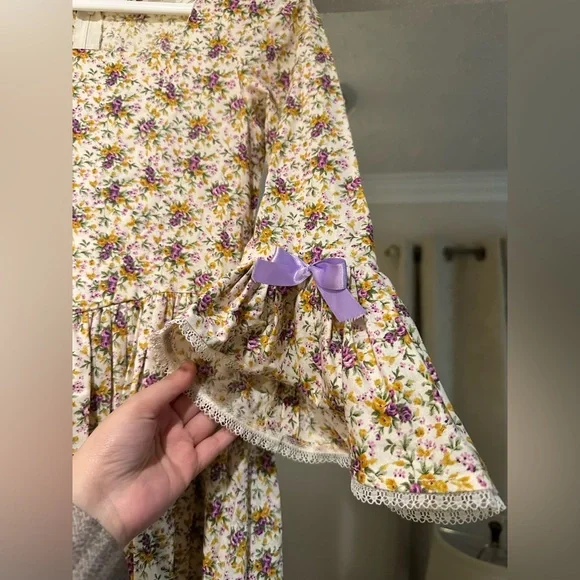 Vintage Handmade Floral Midi Dress with Purple Accents - Picture 11 of 11